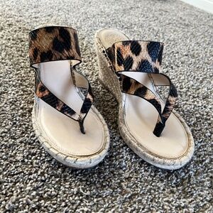 Used Vince Camuto leopard print sandles